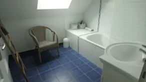 house with enclosed garden, very complete equipment - Image 2