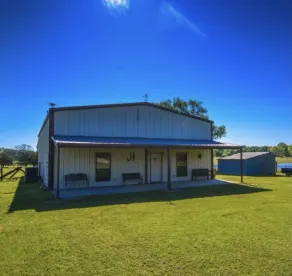 The Bunkhouse - Image 4