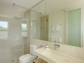 New Breathtaking Beach-Front Property - Image 2