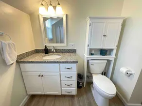 *Mins to the Beach | Portsmouth | Maine* - Image 4