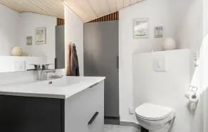 Belle maison de 2 chambres à Bjert - Image 3