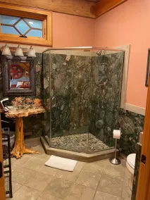 Cayuga Lodge  - Image 4
