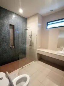 AP HOUSE - Image 4