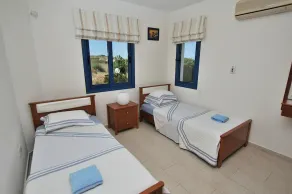 Beach Front, Wonderful Holiday Villa with Sauna in Kissonerga, Special Offer! - Image 4