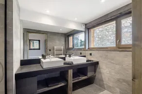 Chalet 'Nid Des Écureuils' with Mountain View, Private Terrace and Wi-Fi - Image 3