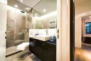 Grand Place - Spacious and Design Apartment in the Heart of Brussels - Image 3