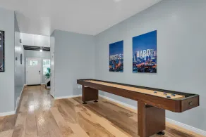 LOCATION!  HUGE MODERN HOUSE 3BA/3BR BLUFFDALE - Image 4
