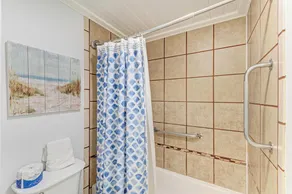 Beach Waves-Private Beach Access-Heated Pool-Two Balconies-Free Wi-Fi - Image 3