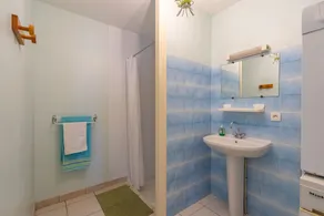 Ferienhaus 'Gite Aix mit Innenpool', gemeinsamer Garten & WLAN - Image 2