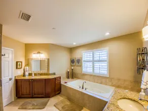 Luxury Key West feel steps from Historic downtown Stuart, minutes from the beach - Image 4