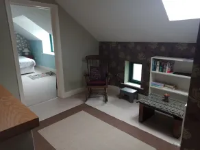 2 bed accommodation sleeps 4/5 - Image 4