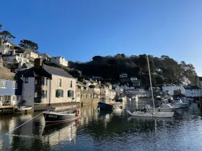 Stunning Views of Polperro Harbour from this Waterfront Cottage. Free Parking. - Image 5