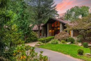 Private INDOOR HEATED POOL + Hot Tub + Game Room - Family Friendly - Image 2