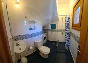 Villa Asteria not overlooked, 3 min drive to beach - Image 2