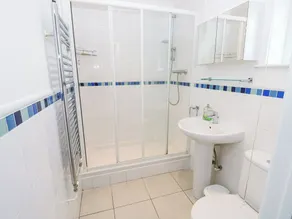 Bay Cottage - Image 4