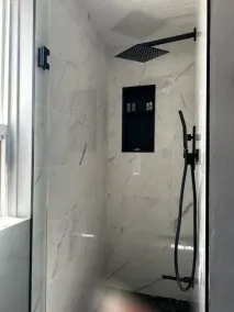 Renovated 2 Bedroom Apt Central Hamilton - Image 3