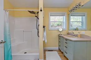 Great Views! Great Rates! King Bed, Firepit, Gas Grill, Dogs Free! Book Today! - Image 2