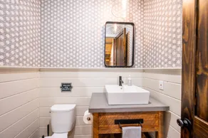 Fox Hollow Creek: 3-Story Luxury Cabin with creek side views-Sleeps 22 - Image 3