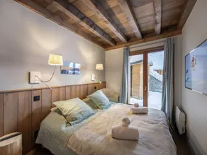 Chalet au centre de Courchevel Village pour 12 pers avec Sauna et Wifi - FR-1-562-50 - Image 4