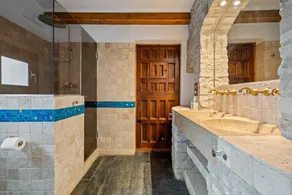 Chalet \"Can Tronc\" with Mountain View, Shared Pool & Wi-Fi - Image 4