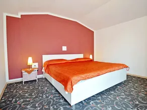 Spacious accommodation in Zambratija, sea view, 10 meters from the beach, terrace - Image 5