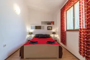 Holiday apartment with terrace, barbecue & pool - Image 3