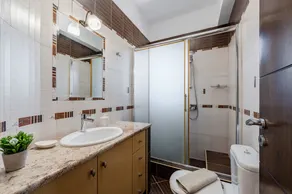 Iris Villa - Image 5
