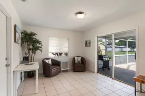 Welcome to Paradise! Beautiful Home just minutes from the breath taking beaches - Image 2