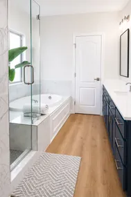 Welcome to The Oasis Pool Haus! Enjoy a private, luxury home with pool. - Image 4