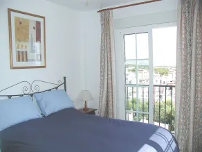 Villa individuelle avec air conditionné, wi-fi, TV, piscine privée et des vues spectaculaires - Image 4