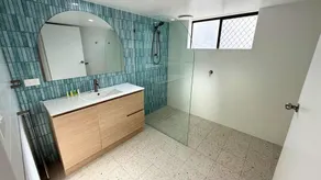 Aurora D-S - Lifestyle Yamba - Image 2