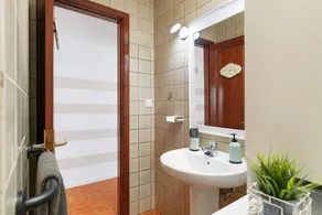 Charming \"La Florida\" Apartment with Pool, Balcony, Sea Views & Wi-Fi - Image 4