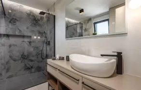Nice home in Kostrena - Image 2