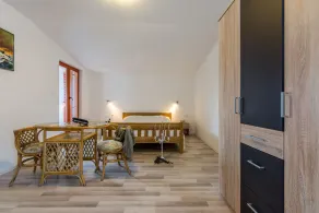 Only 30m from beach, newly furnished, wit beautiful view and outside pool. - Image 3