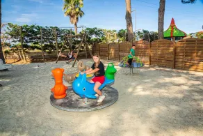 Camping La Maïre *** - Mobile Home 4 Rooms 6 People Air Conditioned + TV - Image 5
