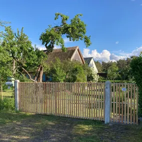 Feha - Historisk stråtækt sommerhus med trailer og en stor frugthave - Image 5
