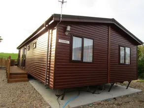 40ft x 20ft luxury holiday lodge near Scarborough; 3 bed, sleeps 6, hot tub - Image 3