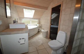 Strandvilla i Lundby med sauna - Image 4