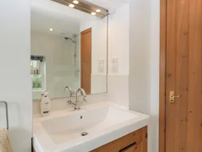Wren Cottage - Image 3