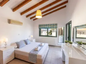 Contempory, bright and spacious villa a couple of minutes walk from Malama beach!! - Image 5