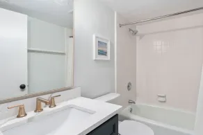 Ocean front townhouse in the heart of Wrightsville Beach - Image 4