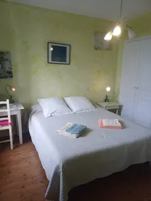 CARIGNAN ROOM ****** - Image 4