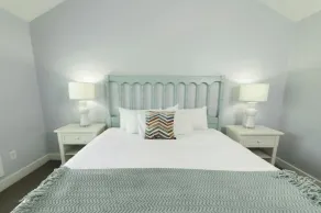 Family-sized Cottage, minutes away from Water Country USA & Busch Gardens! - Image 4