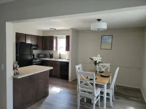 Lovely 1 Bedroom. Home away from home! - Image 5