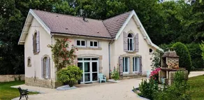 \"Côté Jardin\" Self-Catering Cabin, Contrexéville Spa Town - Image 4