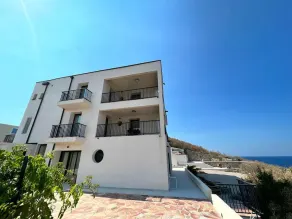 Waterfront apartment, prestige villa, sea access - Image 4