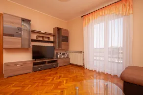 Nyrenoveret rummelig villa Nicole, fantastisk havudsigt,40 m2 pool,sauna,biliard - Image 2