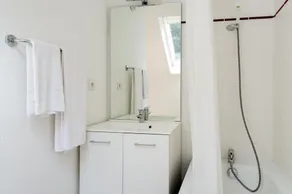 Remise en forme, piscine, terrasse, balcon, parking, télévision, casier à ski, 25m², Cauterets - Image 3