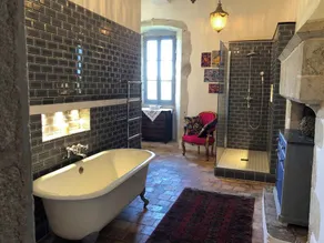French Holiday Chateau con piscina de lujo situado en Rural Beauty & Tranquility - Image 3