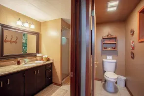 Sagle Waterfront House! - Image 3